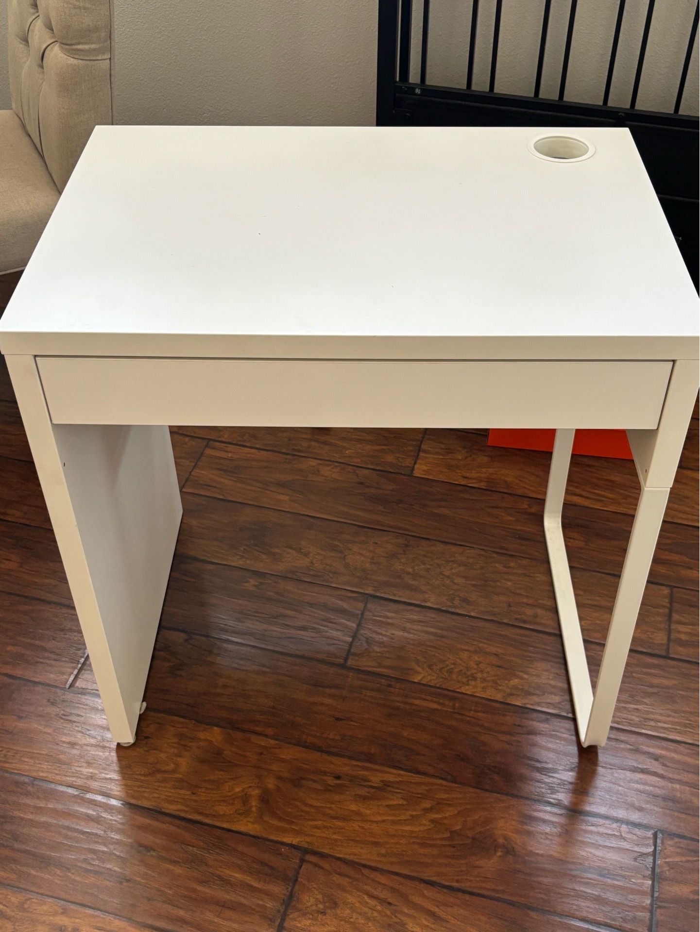 Ikea Micke small desk $40