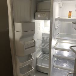 Large Whirlpool Double Door Refrigerator