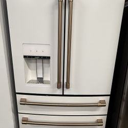 Cafe 36 in. 22.3 Cu. Ft. Matte White Counter Depth French Door Refrigerator