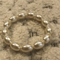 Pearl Bracelet 