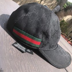 Authentic Gucci Monogram Baseball Cap – Black with Signature Stripe – Excellent Condition 