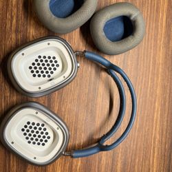 Used AirPods Max 