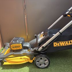 DEWALT 2x20V MAX 21 in. Push Lawn Mower (TOOL ONLY)
