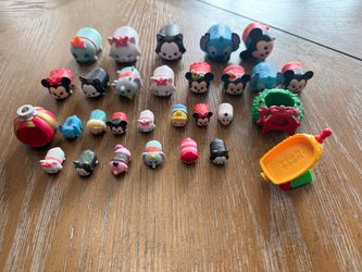 Disney Tsum Tsum 29 Piece Collection