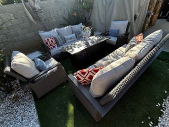 Patio furniture set outdoor new in the box