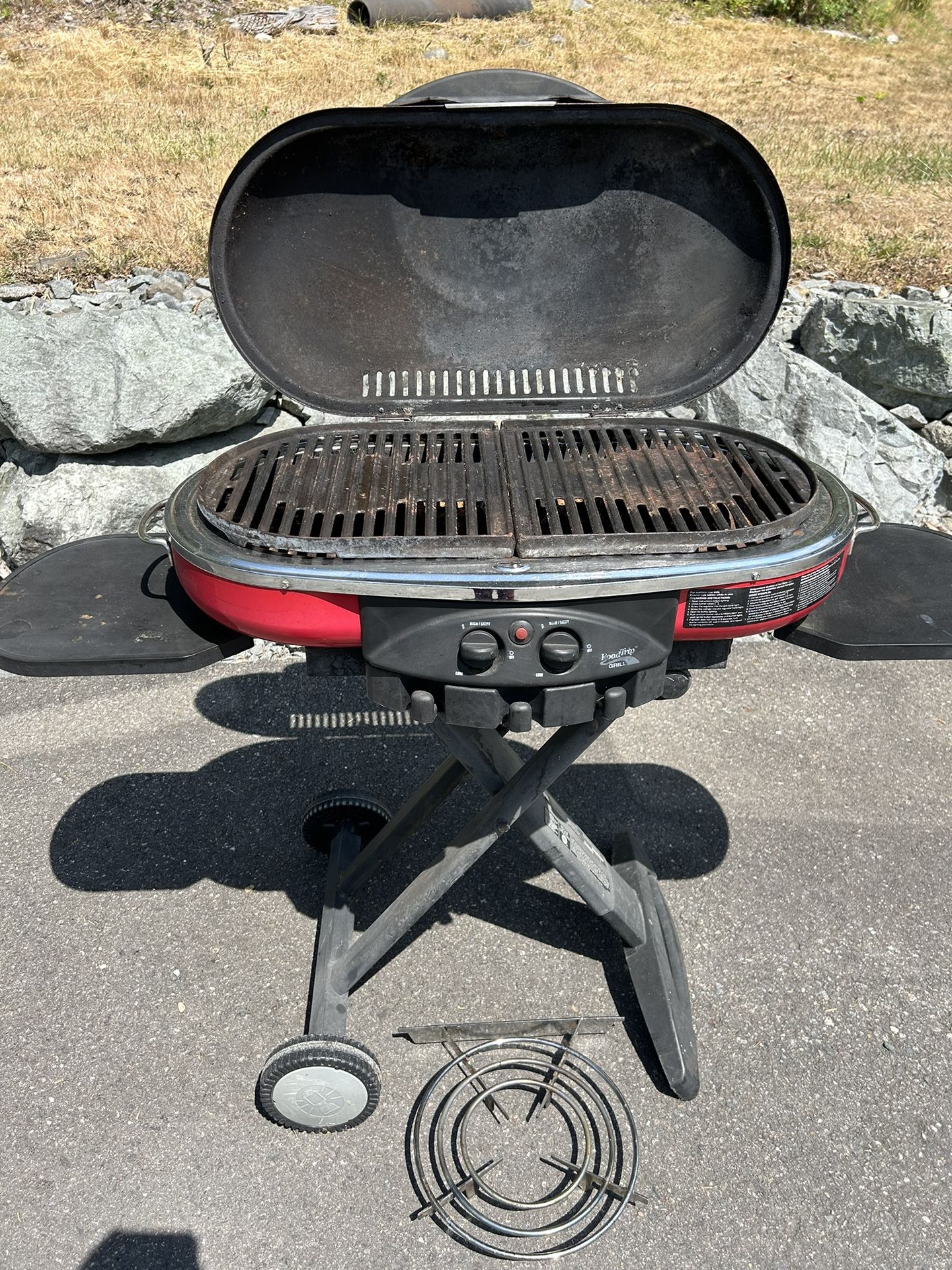 Coleman Roadtrip Grill BBQ Red
