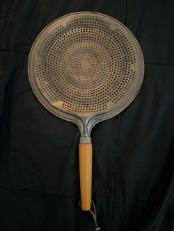 Vintage ILSA Italy Cast Iron Heat Diffuser Simmer Plate Flame Tamer Wood Handle 8" MCM Farmhouse decor and use
