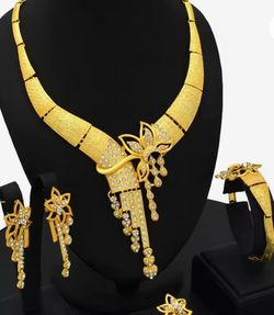 Gold-Tone Butterfly Jewelry Set 4 Pieces