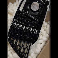  Compatible For Audi RSQ5 RS Q5 2018 2019 Car Front Bumper Fog Lamp Grills Fog Light Grills In Racing Grills ABS Replacement, One pair 