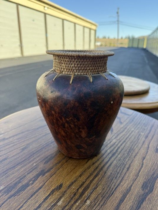 Handcrafted Decorative Gourd Vase with Woven Rim – 9” Tall