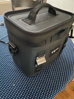 Yeti hopper 8