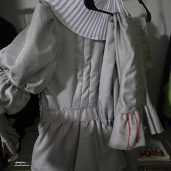 Penny Wise Costme. Adult Small