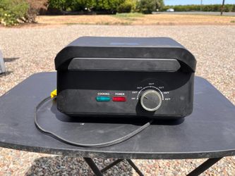 Black Electric Indoor Countertop Grill