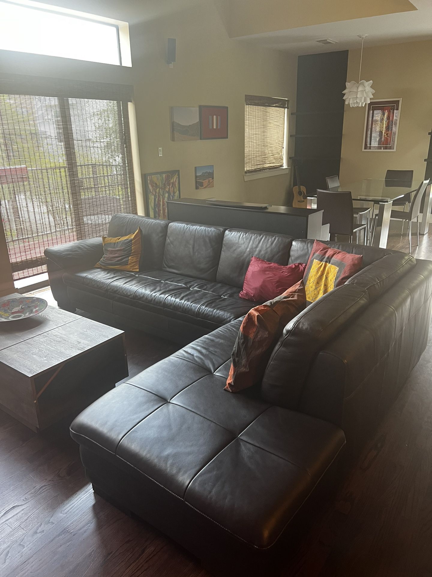 Leather Sectional - Great Conditionin 