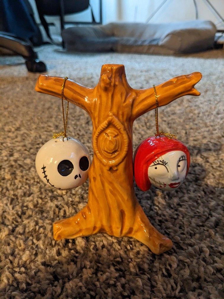 Nightmare Before Xmas - Salt & Pepper Shaker