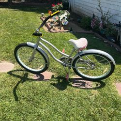 24 HUFFY cruiser beach bike