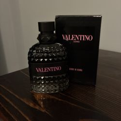 Valentino Uomo Born In Roma