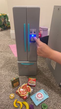 American Doll Refrigerator 