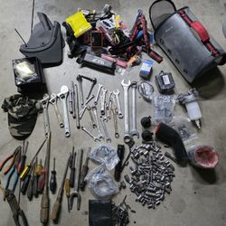 $80 All Tools Ratchets Screw Drivers Pliers Wrenches Car Dog Stuff