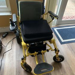 Electric Wheel Chair With 2 Batteries And Charger 