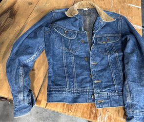 Vintage Lee women’s Jean jacket