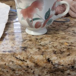 Mikasa Continental Silk Flowers Coffee or Tea Cup (F3003) 7 Cups & 7 Saucers