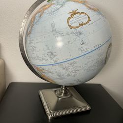 12 Inch World Classics Globe Metal