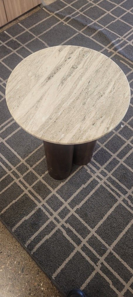 marble end table 18 inch round