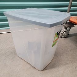 Pet Food Storage