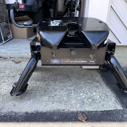 Fifth Wheel Hitch