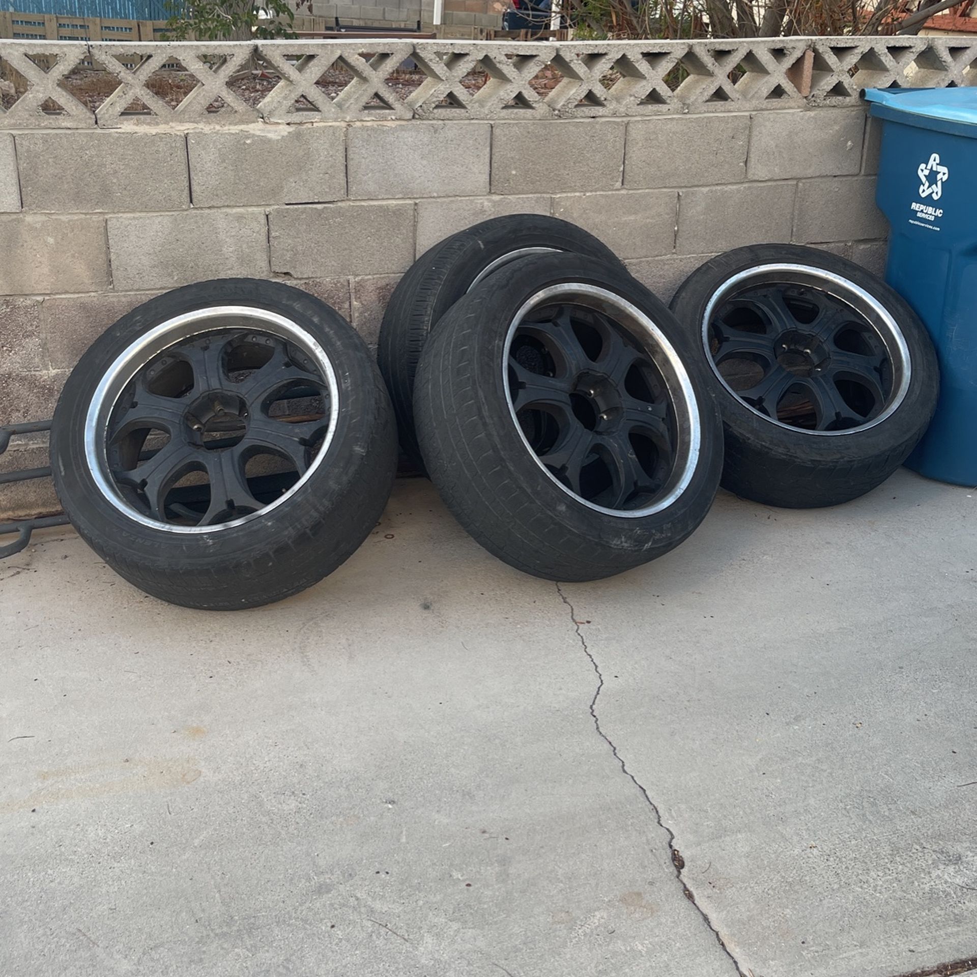 Chevy 6 Lug Rims for Sale in Las Vegas, NV - OfferUp