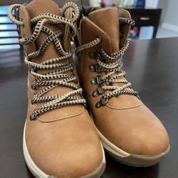 Women’s Boots - Alpine Woods, Size 6