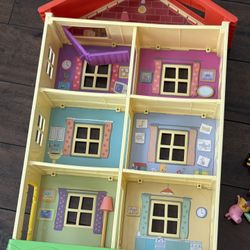 peppa toy house, peppa furniture, and Peppa 