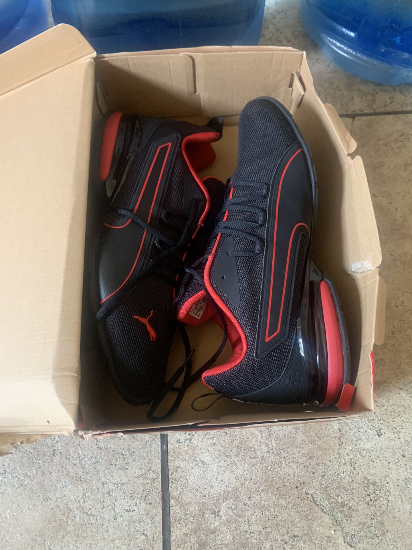 Puma Black Urban Red