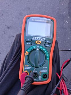 EXTECH instruments .Ex330 Autoranging multimeter CAT 3 600V ...Non -contact voltage Detector 100-600VAC
