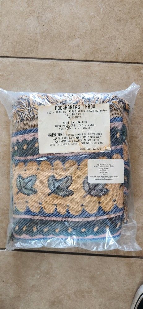 Vintage Rare Disney Pocahontas Throw 50" x 60" Unopened Brand New 1995