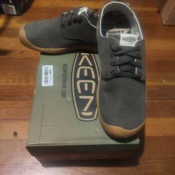 KEEN  Mosey Derby Canvas size 7 1/2
