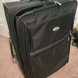 Large Suite Case Black 