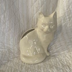 Vintage Kitten cream color vase cottage core granny core