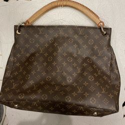 Louis Vuitton Hobo Bag