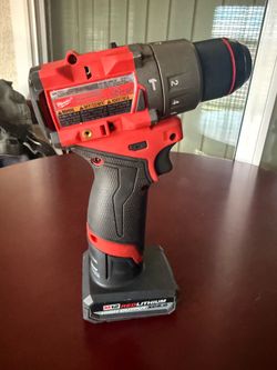 Milwaukee M12 Fuel Drill