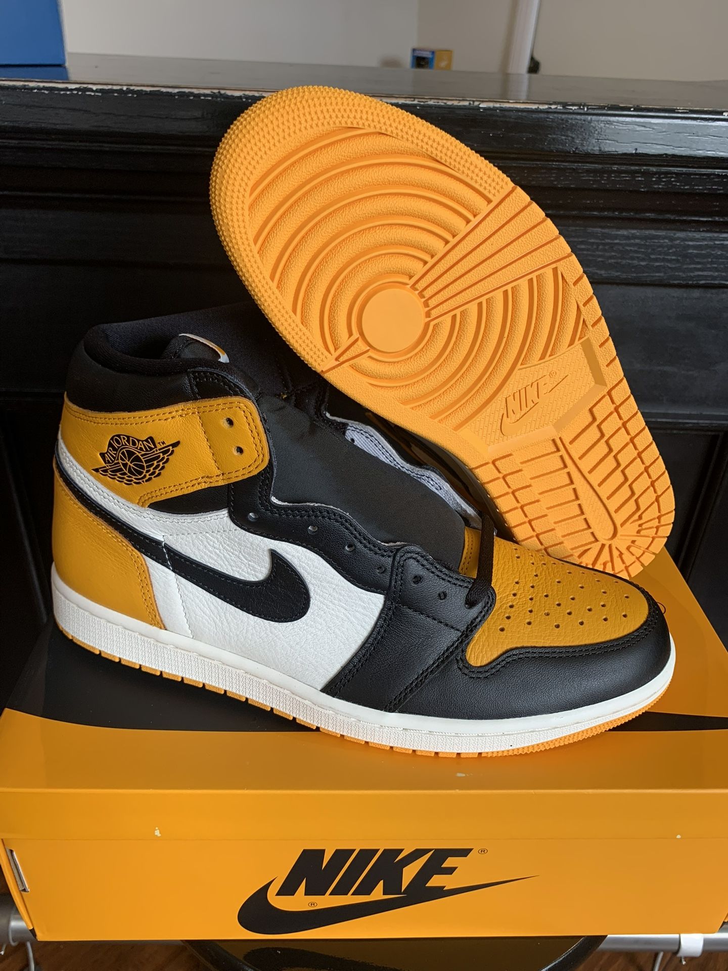 Jordan 1 “Yellow Toe”