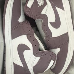 Jordan 1 Retro High OG ‘Mauve’ BRAND NEW Size 10 mens / 11.5 womens