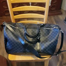 Louis Vuitton Big Travel Bag for Sale in Selma, OR - OfferUp