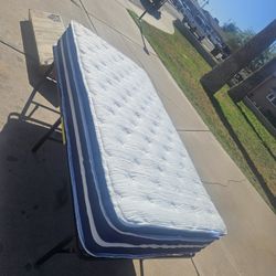 (8386-1) Twin--12" Hybrid Mattress