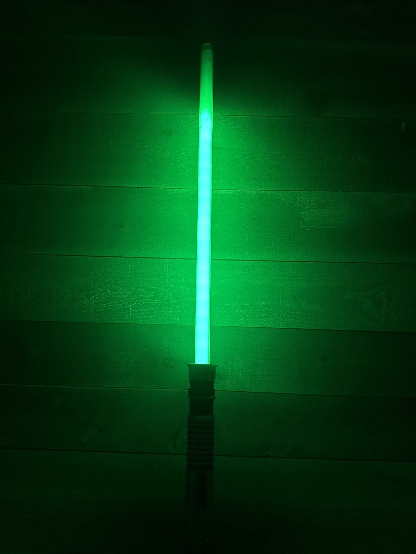 Disney Parks Star Wars Luke Skywalker FX Green Lightsaber Light Sounds Vibration