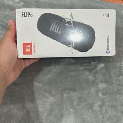 JBL Flip 6 portable Bluetooth speaker/ water proof