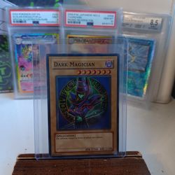 Holo Dark Magician Sye-001