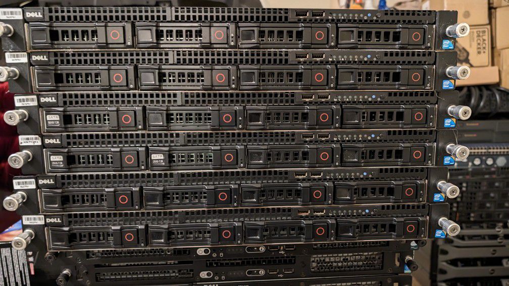  Dell PowerEdge CS24-TY Rack Servers (6)