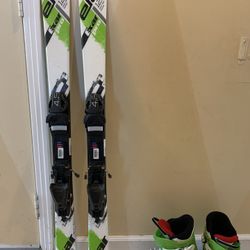 Youth skis and boots 120cm